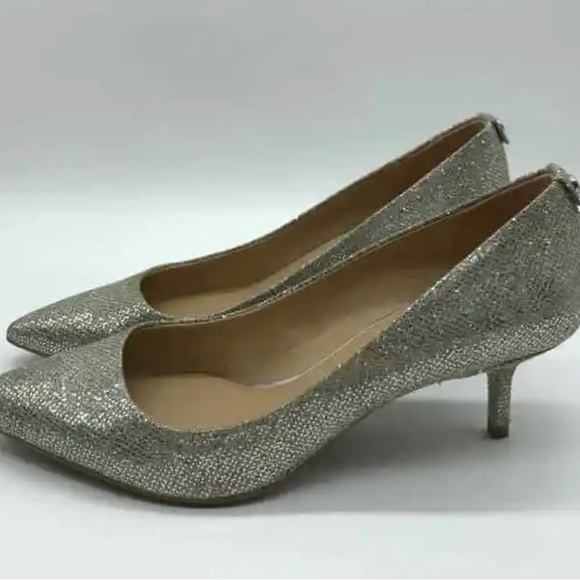 MICHAEL Michael Kors Silver Size 9 Shimmer Pump Heels - Picture 5 of 7